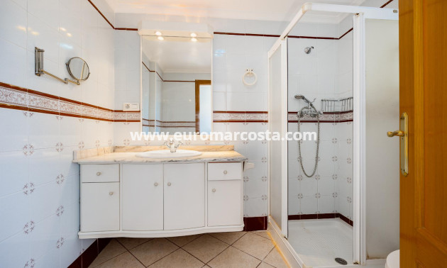 Sale - Apartment / flat - Torrevieja - TORREVIEJA