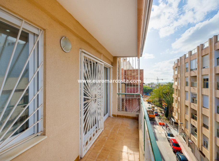 Sale - Apartment / flat - Torrevieja - TORREVIEJA