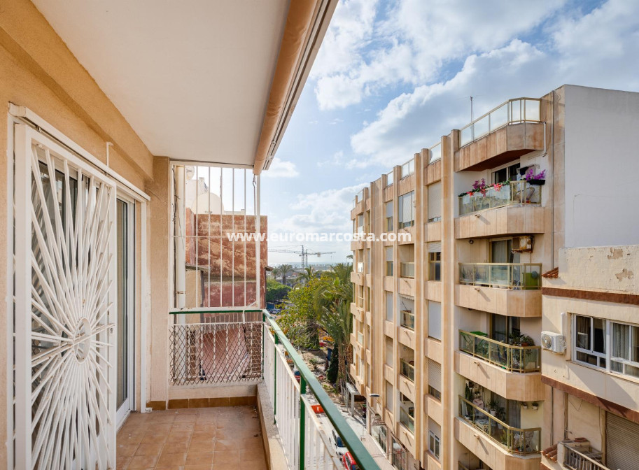 Sale - Apartment / flat - Torrevieja - TORREVIEJA