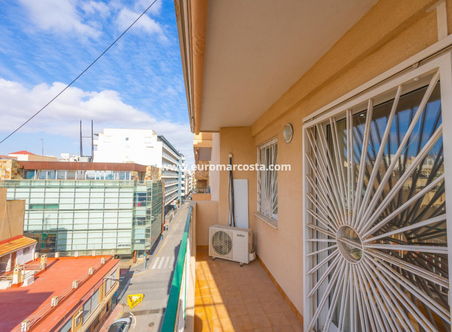 Sale - Apartment / flat - Torrevieja - TORREVIEJA