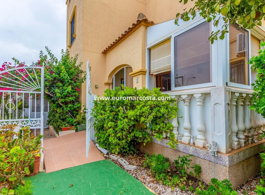 Sale - Chalet - Orihuela Costa - La Zenia- Orihuela costa