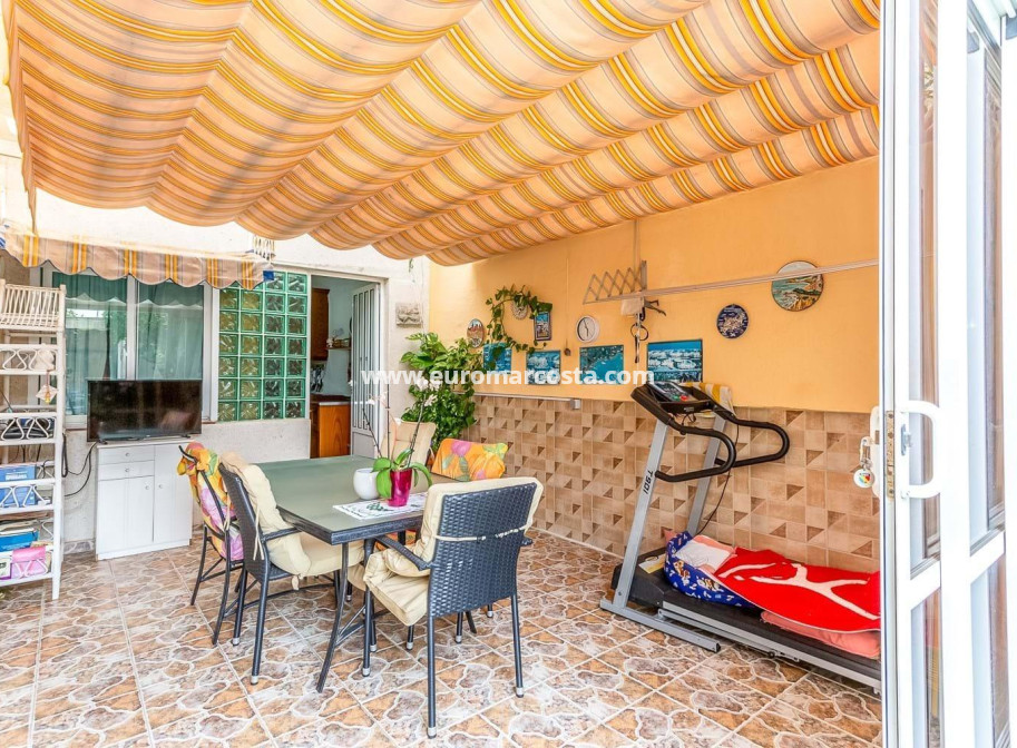 Sale - Chalet - Orihuela Costa - La Zenia- Orihuela costa