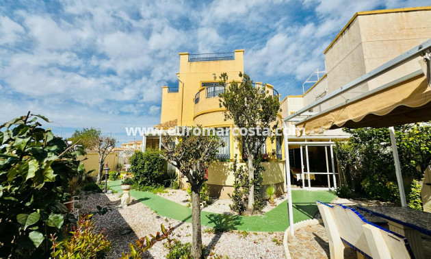 Sale - Chalet - Orihuela Costa - La Zenia- Orihuela costa