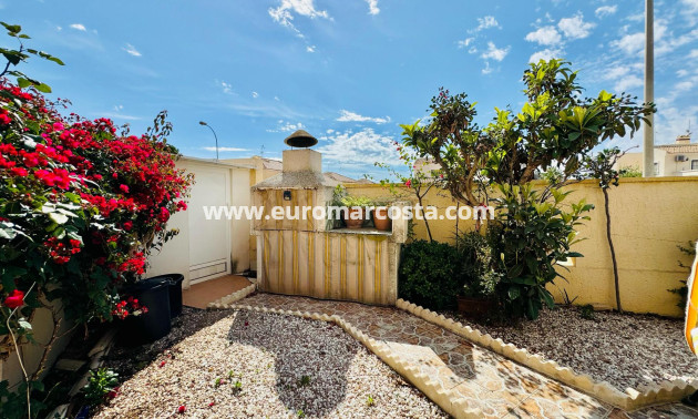 Sale - Chalet - Orihuela Costa - La Zenia- Orihuela costa