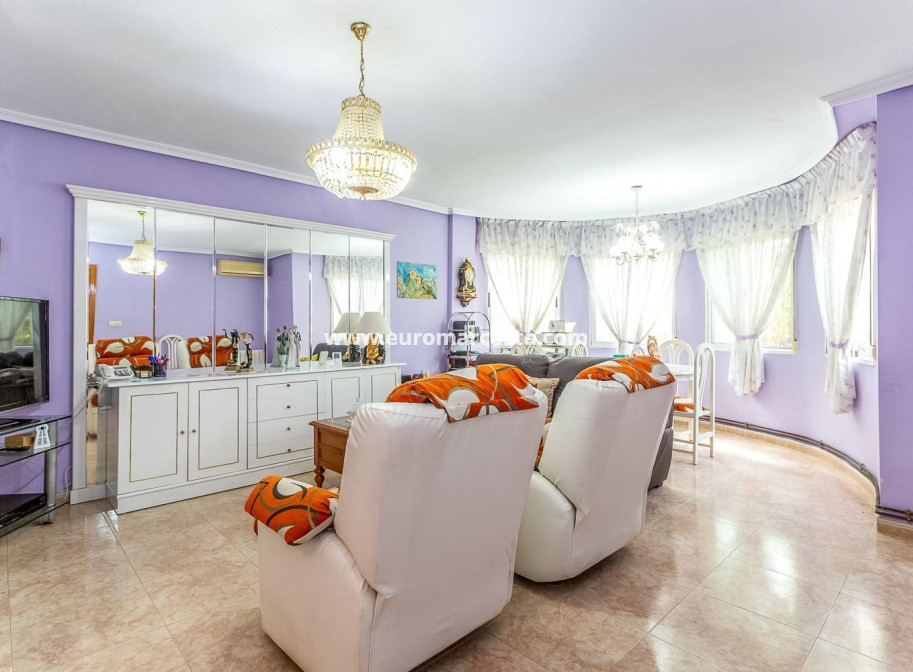 Sale - Chalet - Orihuela Costa - La Zenia- Orihuela costa