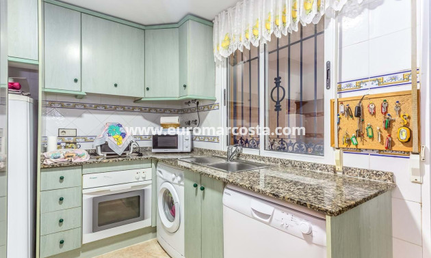 Sale - Chalet - Orihuela Costa - La Zenia- Orihuela costa