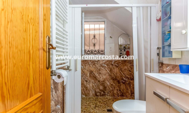 Sale - Chalet - Orihuela Costa - La Zenia- Orihuela costa