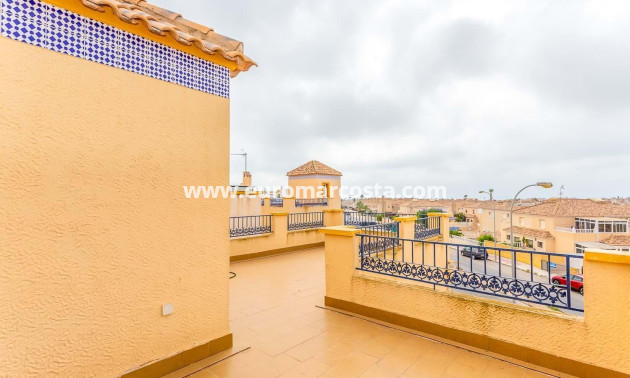 Sale - Chalet - Orihuela Costa - La Zenia- Orihuela costa