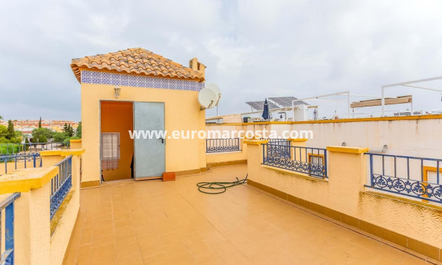 Sale - Chalet - Orihuela Costa - La Zenia- Orihuela costa