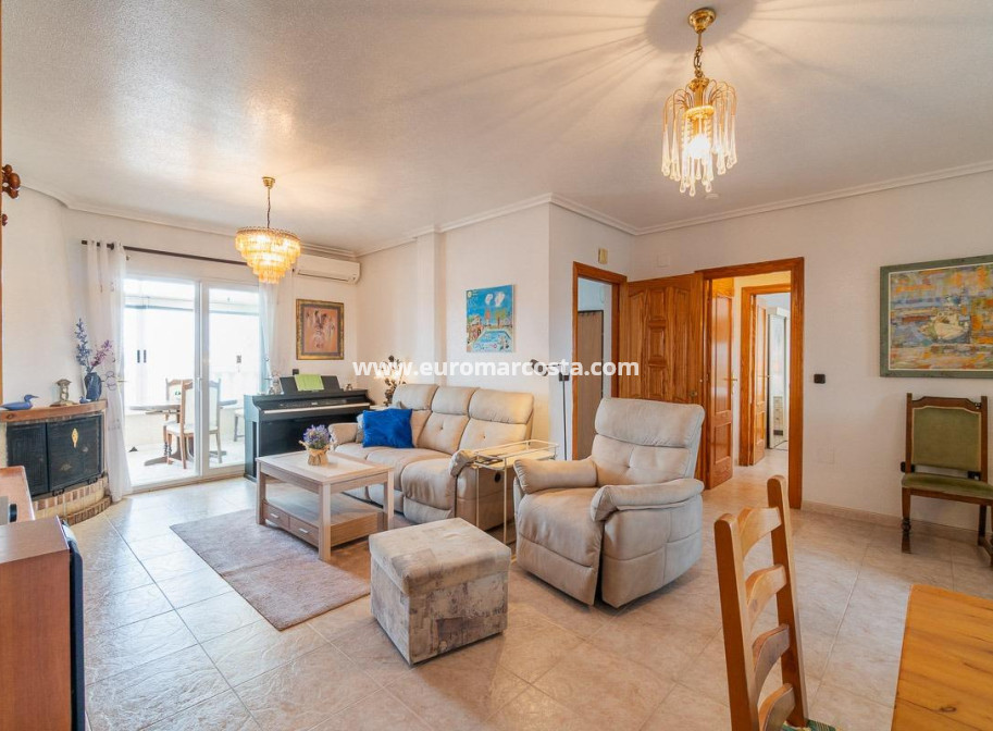 Sale - Penthouse - Orihuela Costa