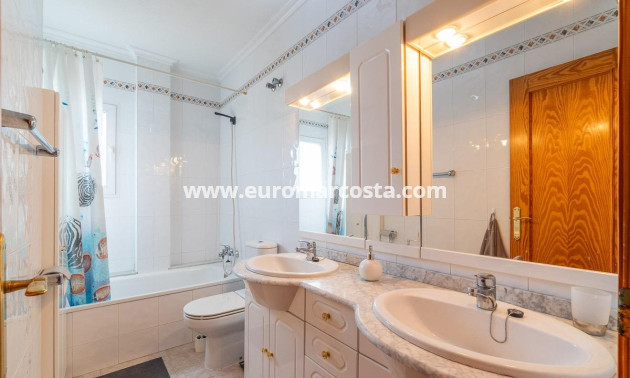 Sale - Penthouse - Orihuela Costa