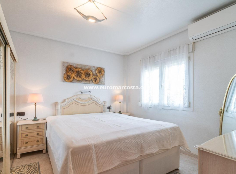 Sale - Penthouse - Orihuela Costa