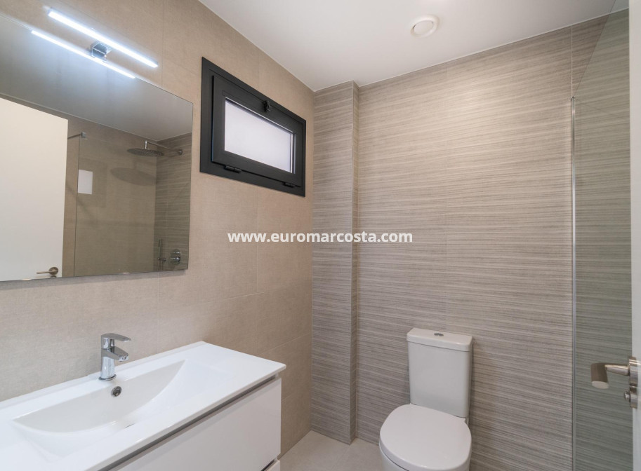 Sale - Apartment / flat - Orihuela Costa