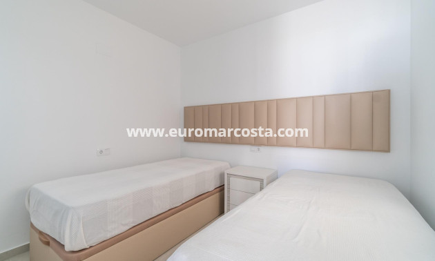 Sale - Apartment / flat - Orihuela Costa