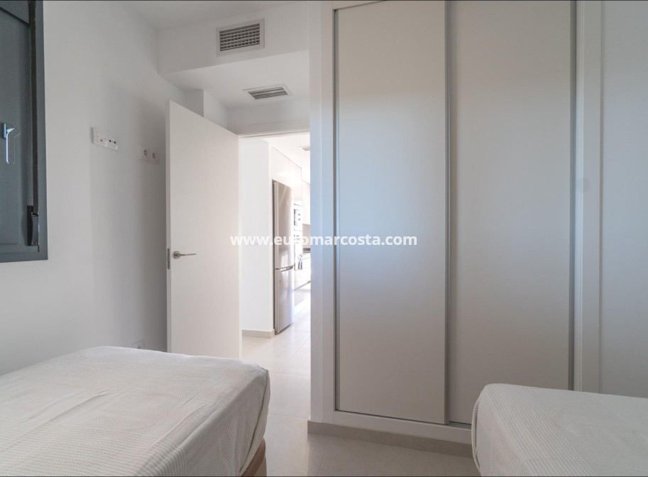 Sale - Apartment / flat - Orihuela Costa