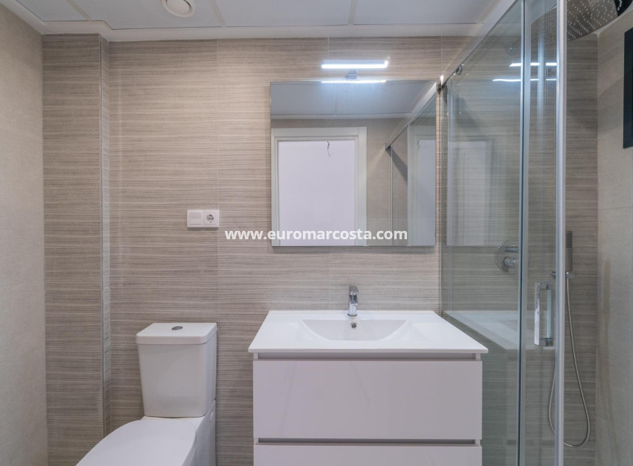 Sale - Apartment / flat - Orihuela Costa