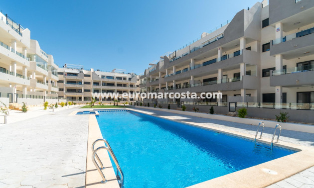 Sale - Apartment / flat - Orihuela Costa