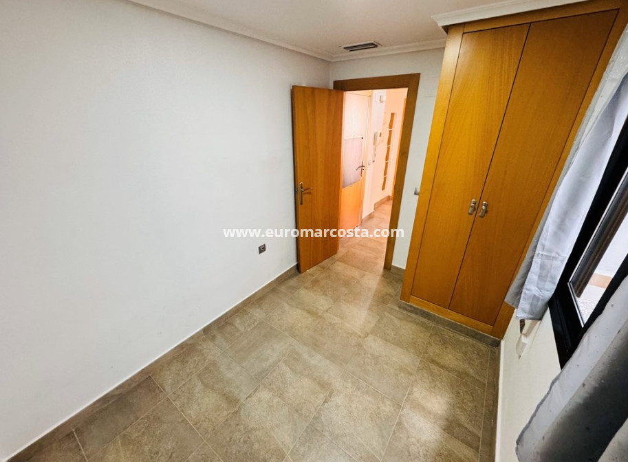 Objekte zum Wiederverkauf - Wohnung - La Mata