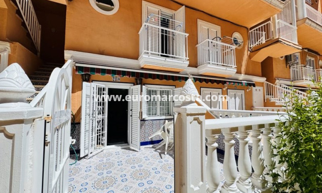 Objekte zum Wiederverkauf - Stadthaus - La Mata