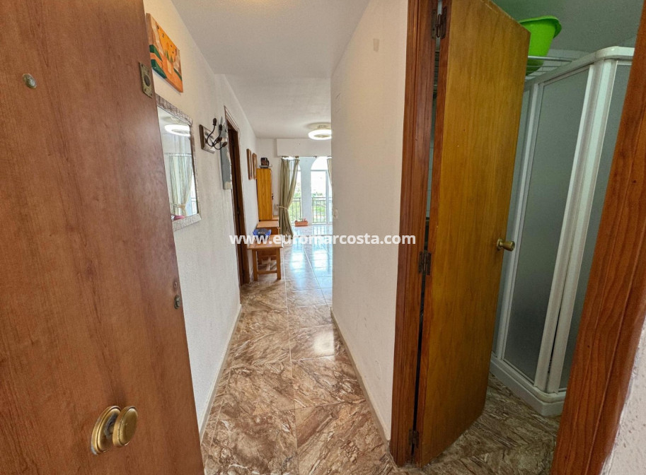 Sale - Apartment / flat - Torrevieja - La Mata