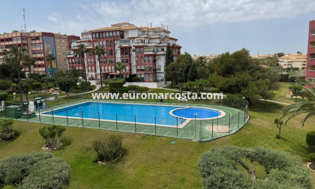 Sale - Apartment / flat - Torrevieja - La Mata