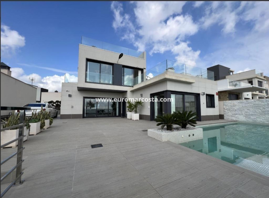 Objekte zum Wiederverkauf - Villa freitstehend - San Miguel de Salinas