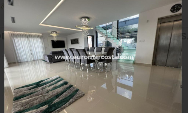 Objekte zum Wiederverkauf - Villa freitstehend - San Miguel de Salinas
