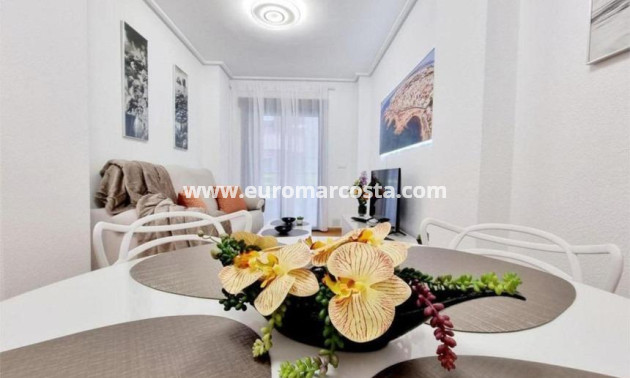 Sale - Apartment / flat - Torrevieja - TORREVIEJA