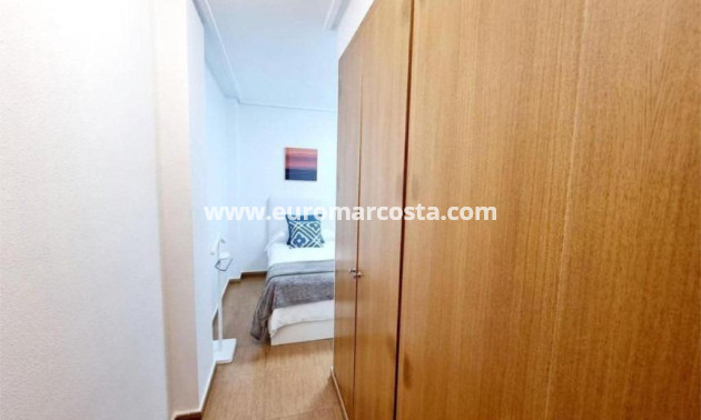 Sale - Apartment / flat - Torrevieja - TORREVIEJA