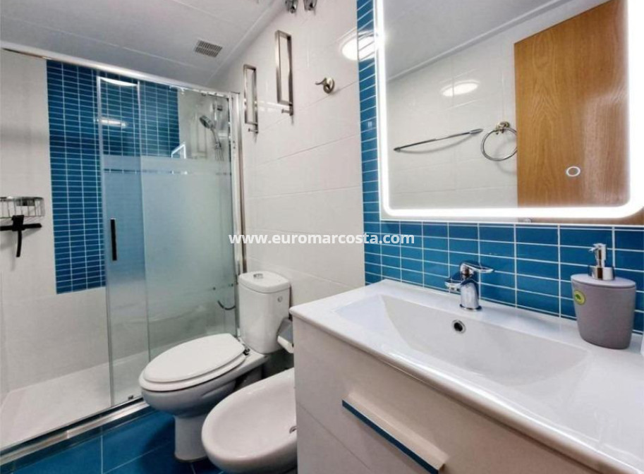 Sale - Apartment / flat - Torrevieja - TORREVIEJA