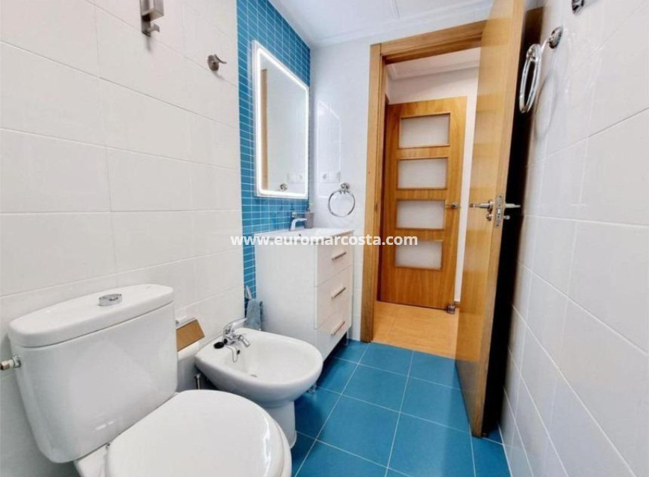 Sale - Apartment / flat - Torrevieja - TORREVIEJA