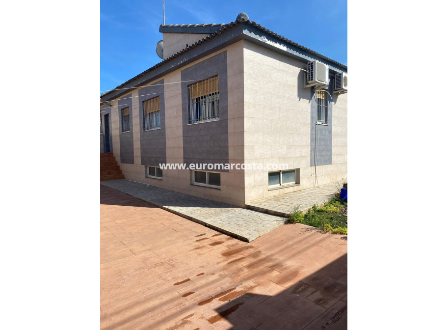 Venta - Villa - Torrevieja - TORREVIEJA