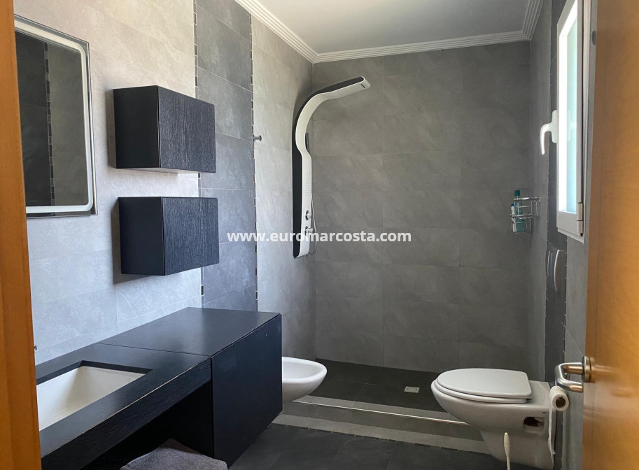 Venta - Villa - Torrevieja - TORREVIEJA