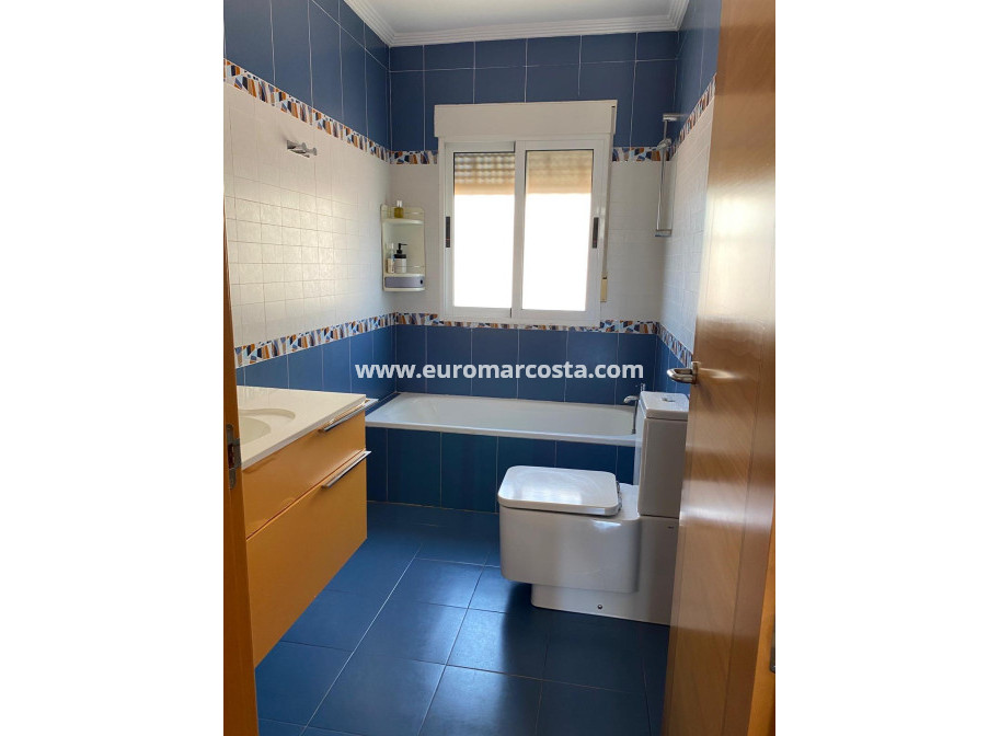Venta - Villa - Torrevieja - TORREVIEJA