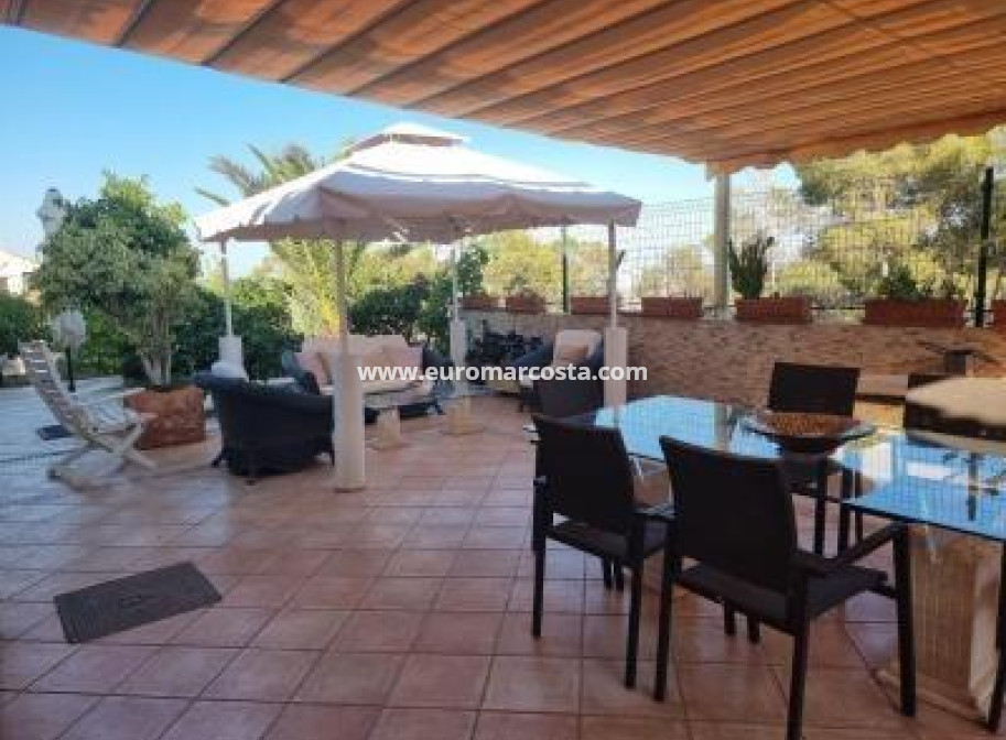 Sale - Villa - Orihuela Costa - TORREVIEJA