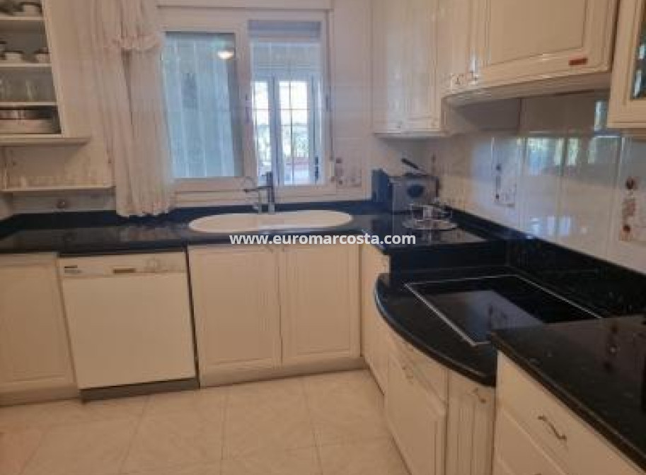 Sale - Villa - Orihuela Costa - TORREVIEJA