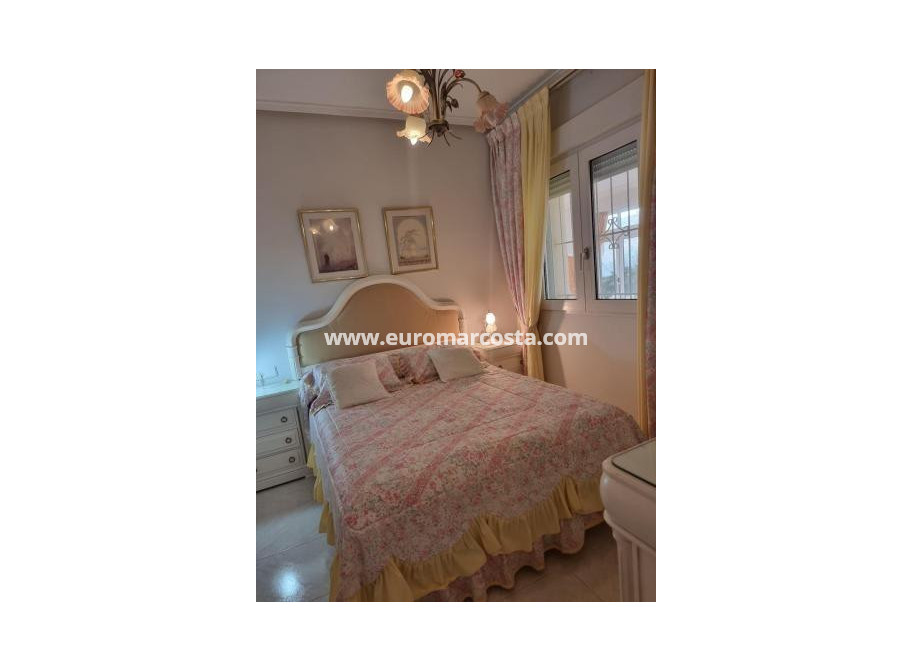 Sale - Villa - Orihuela Costa - TORREVIEJA