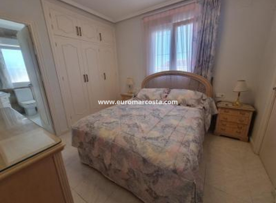 Sale - Villa - Orihuela Costa - TORREVIEJA