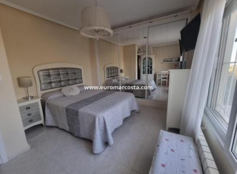 Sale - Villa - Orihuela Costa - TORREVIEJA