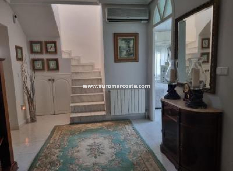 Sale - Villa - Orihuela Costa - TORREVIEJA