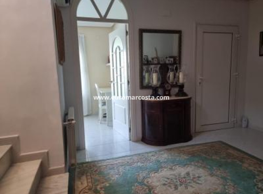 Sale - Villa - Orihuela Costa - TORREVIEJA