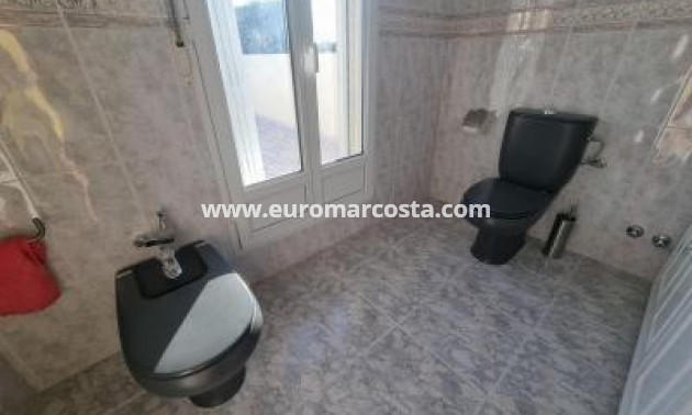Sale - Villa - Orihuela Costa - TORREVIEJA