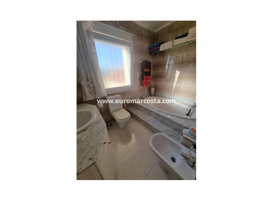 Sale - Villa - Orihuela Costa - TORREVIEJA