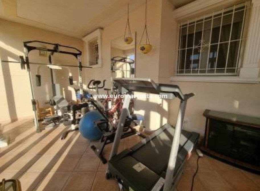 Sale - Villa - Orihuela Costa - TORREVIEJA