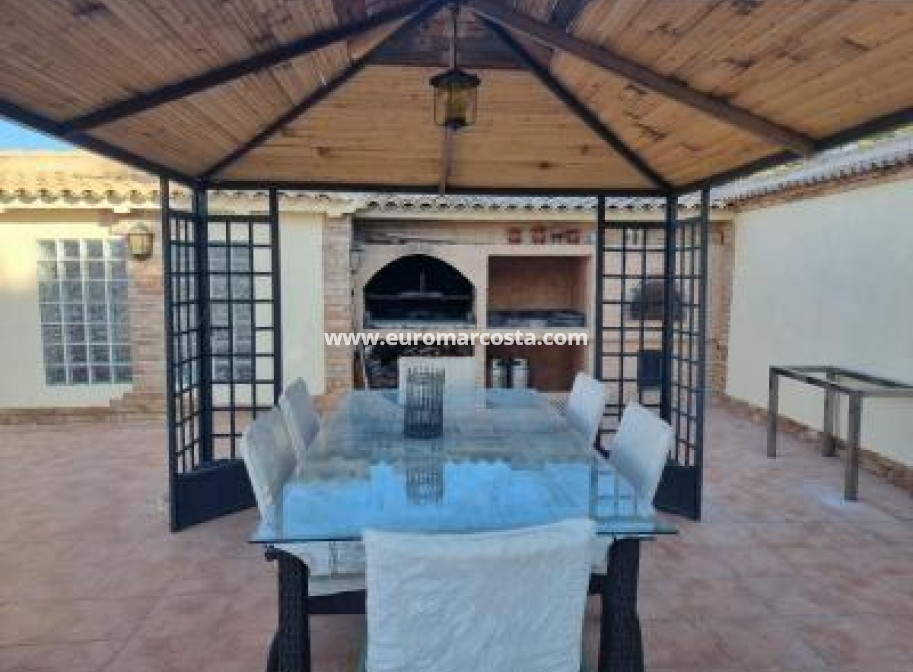Sale - Villa - Orihuela Costa - TORREVIEJA