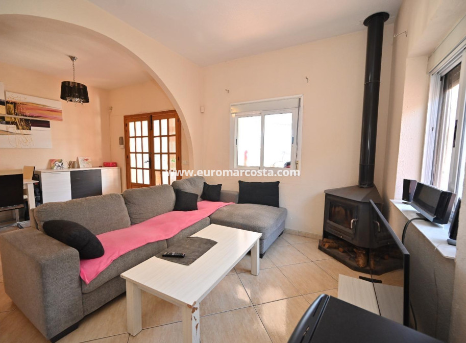 Objekte zum Wiederverkauf - Villa freitstehend - Torrevieja - TORREVIEJA