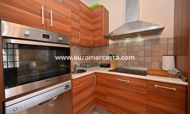 Objekte zum Wiederverkauf - Villa freitstehend - Torrevieja - TORREVIEJA