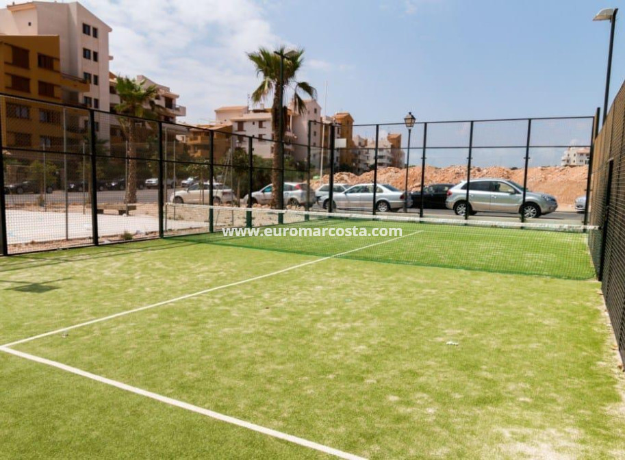 Objekte zum Wiederverkauf - Wohnung - Torrevieja - Orihuela Costa