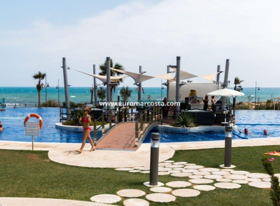 Objekte zum Wiederverkauf - Wohnung - Torrevieja - Orihuela Costa