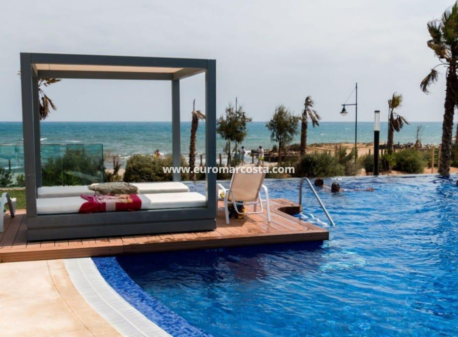 Objekte zum Wiederverkauf - Wohnung - Torrevieja - Orihuela Costa